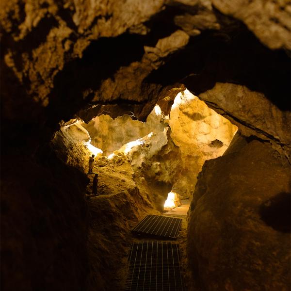 /sites/default/files/2023-03/grotta-eolia-2.jpg